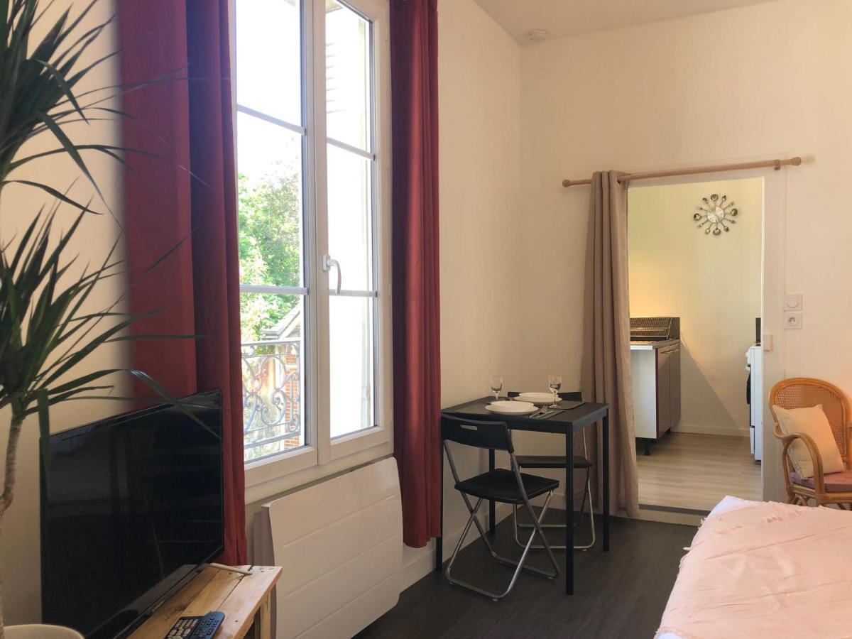 Studio Paisible Avec Jardin - Tours Centre エクステリア 写真